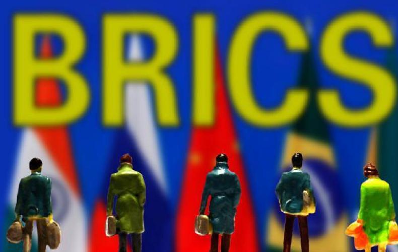 中国和巴西的人均GDP非常接近，但为什么巴西工业基础差那么多？