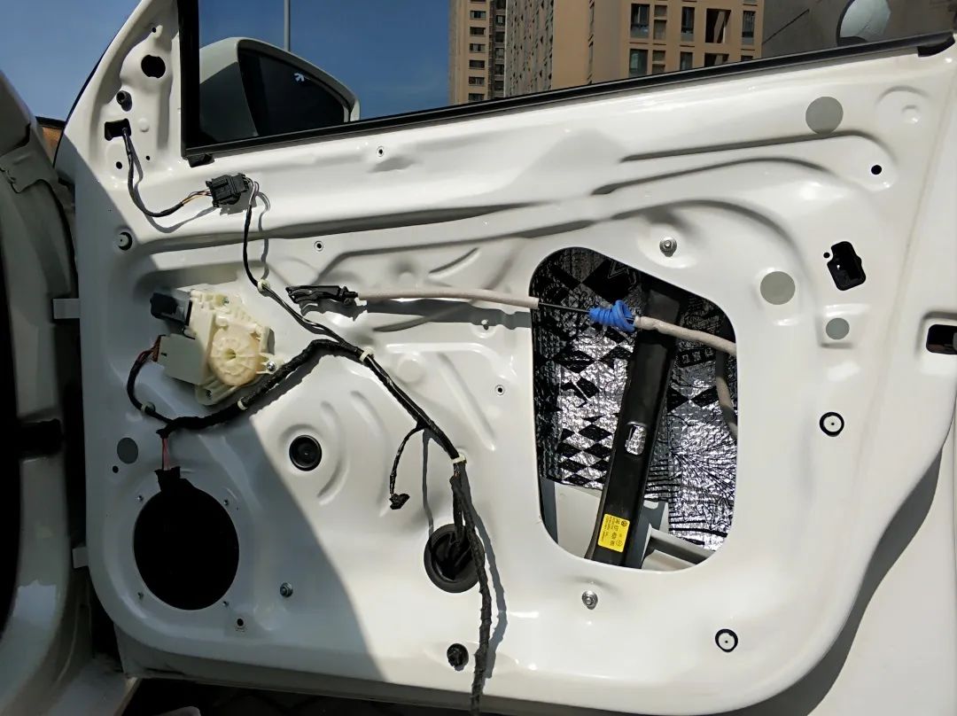 18款桑塔纳升级音响,18款桑塔纳原车6喇叭音响改装