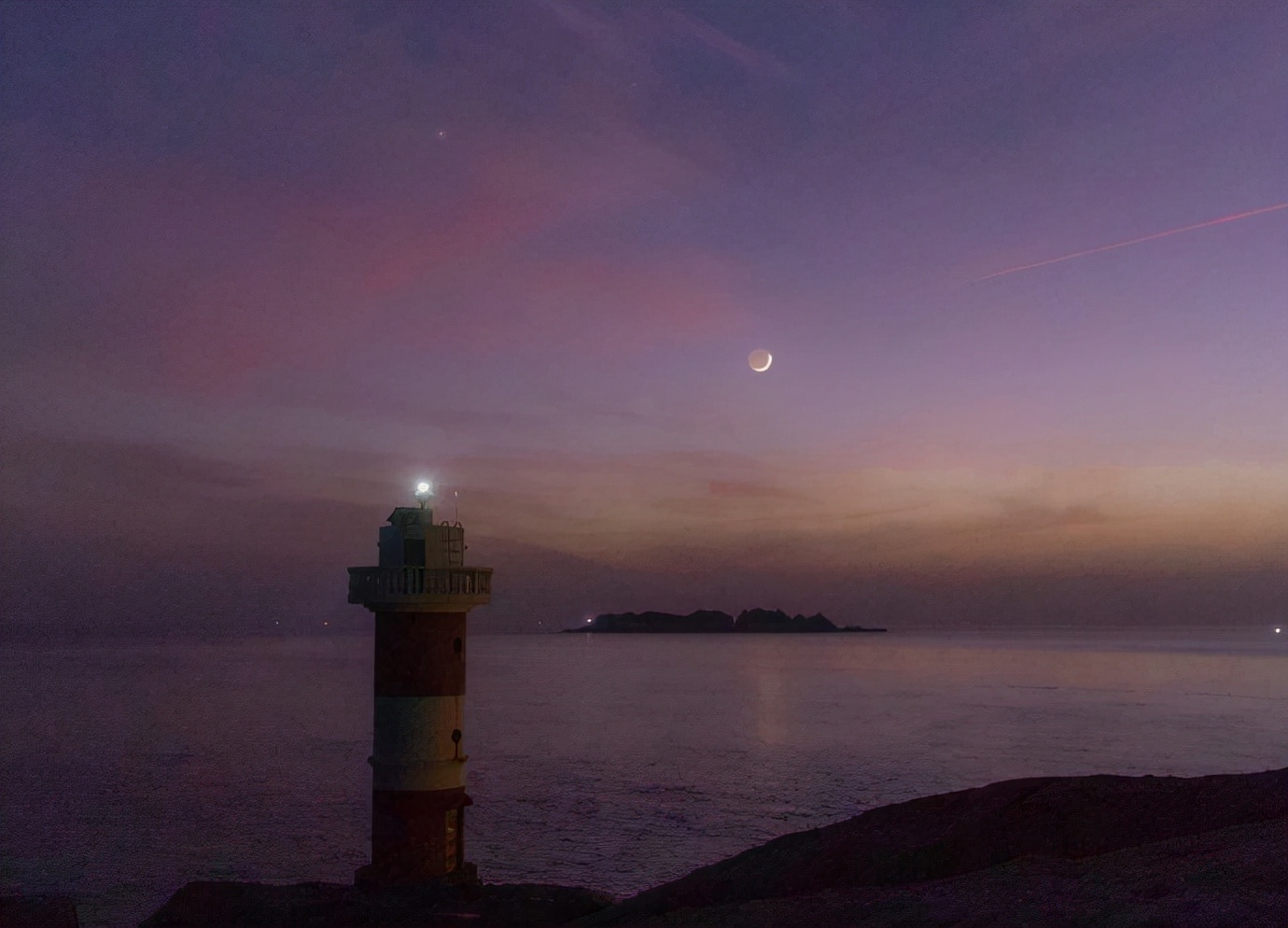 人与人的关系始于性格陷于三观,人与人之间长久的关系一定是人品