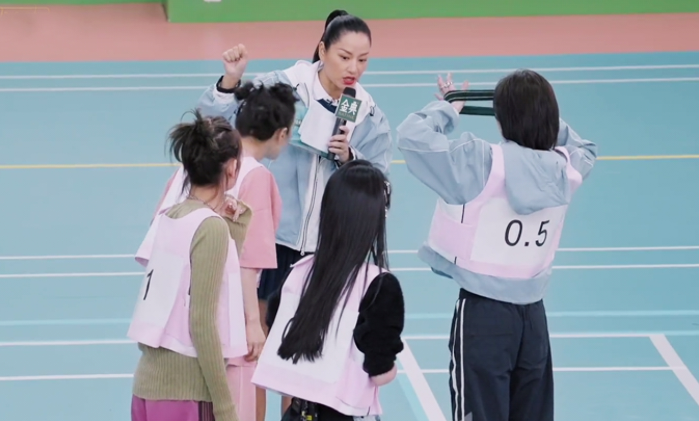 一场运动会,盘活《浪姐4》真人秀,瞿颖赵丽娜出彩,Ella撑场面