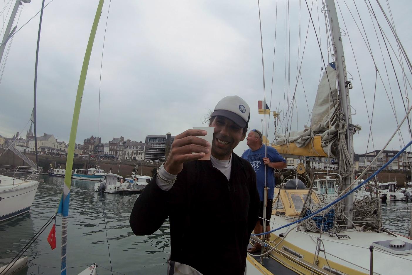 中国小伙的航海日记（十四）外国人为啥少？瑞士大佬划这个闯大洋