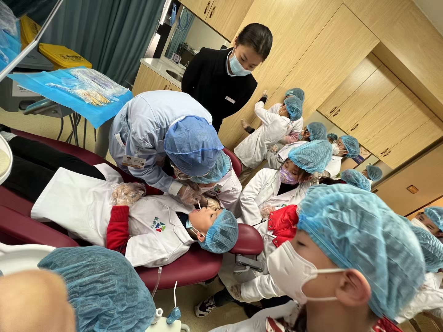 小小牙医职业体验活动策划,小小牙医体验营告别口腔小疾病