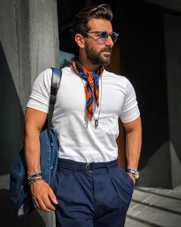 短袖大白t怎么穿搭配好看,短袖白t内搭怎么穿好看