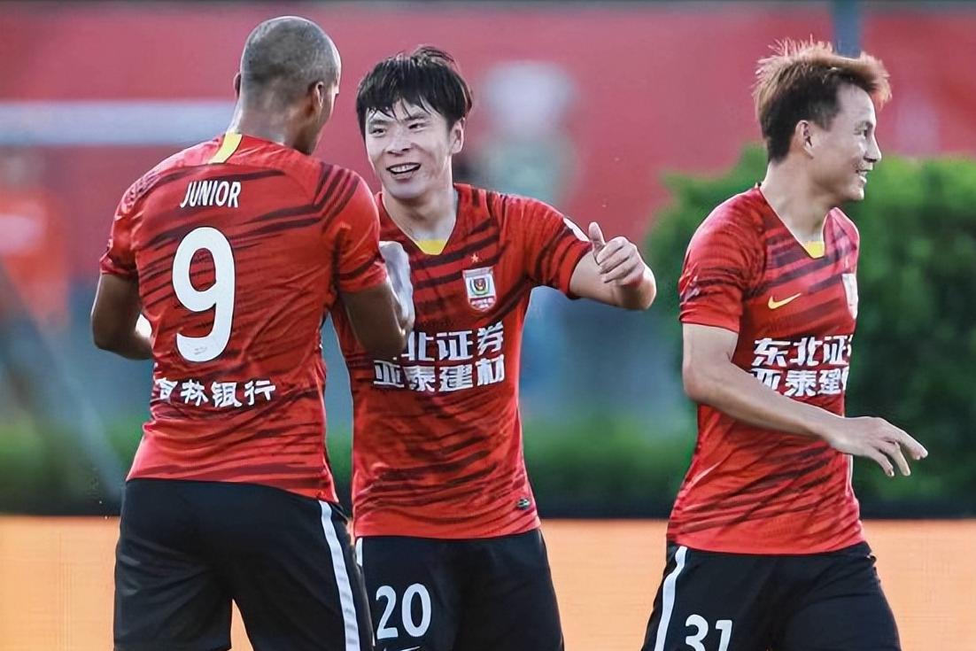 4-3！永远争第一北京国安回来了！绝杀长春亚泰后，距亚冠区2分