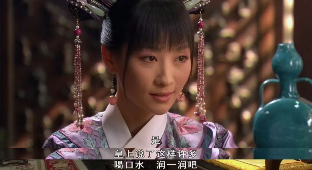 甄嬛受宠后别人送礼,甄嬛最后给皇上说的四个字