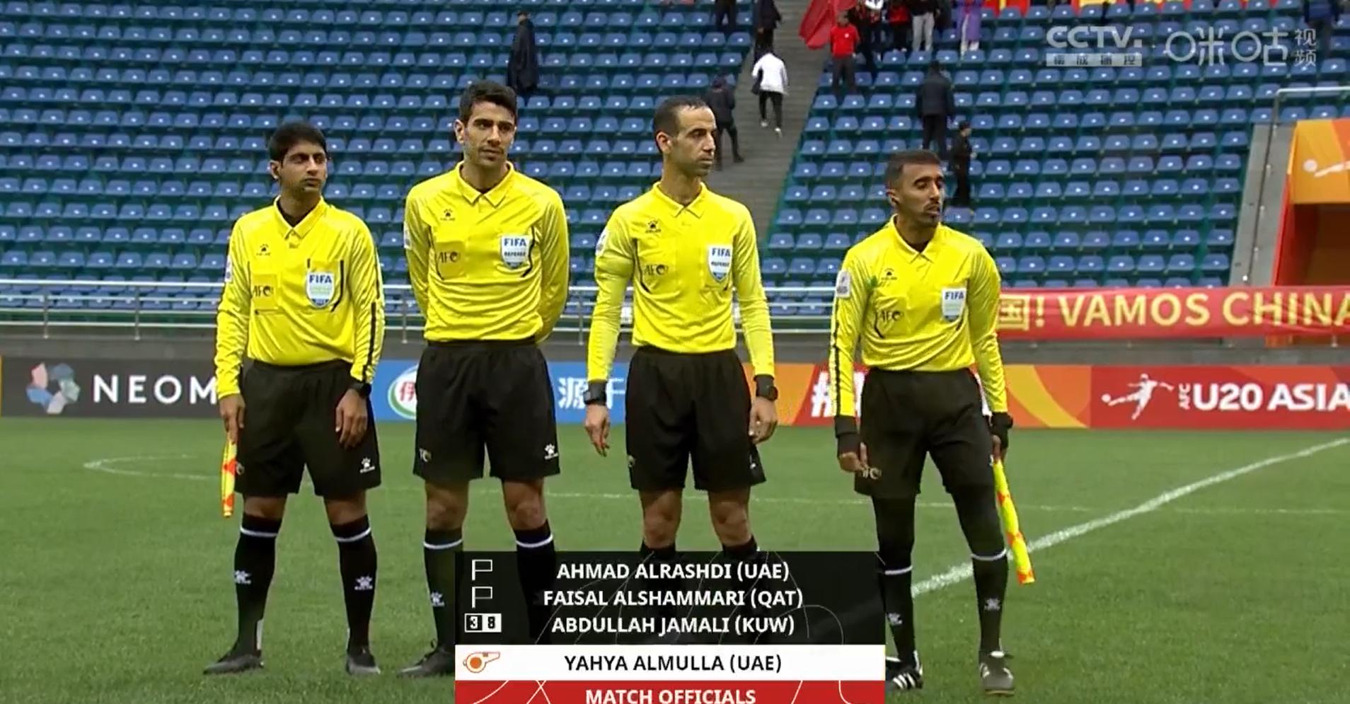 国足0-3韩国争议判罚,国足0:3不敌韩国首发阵容