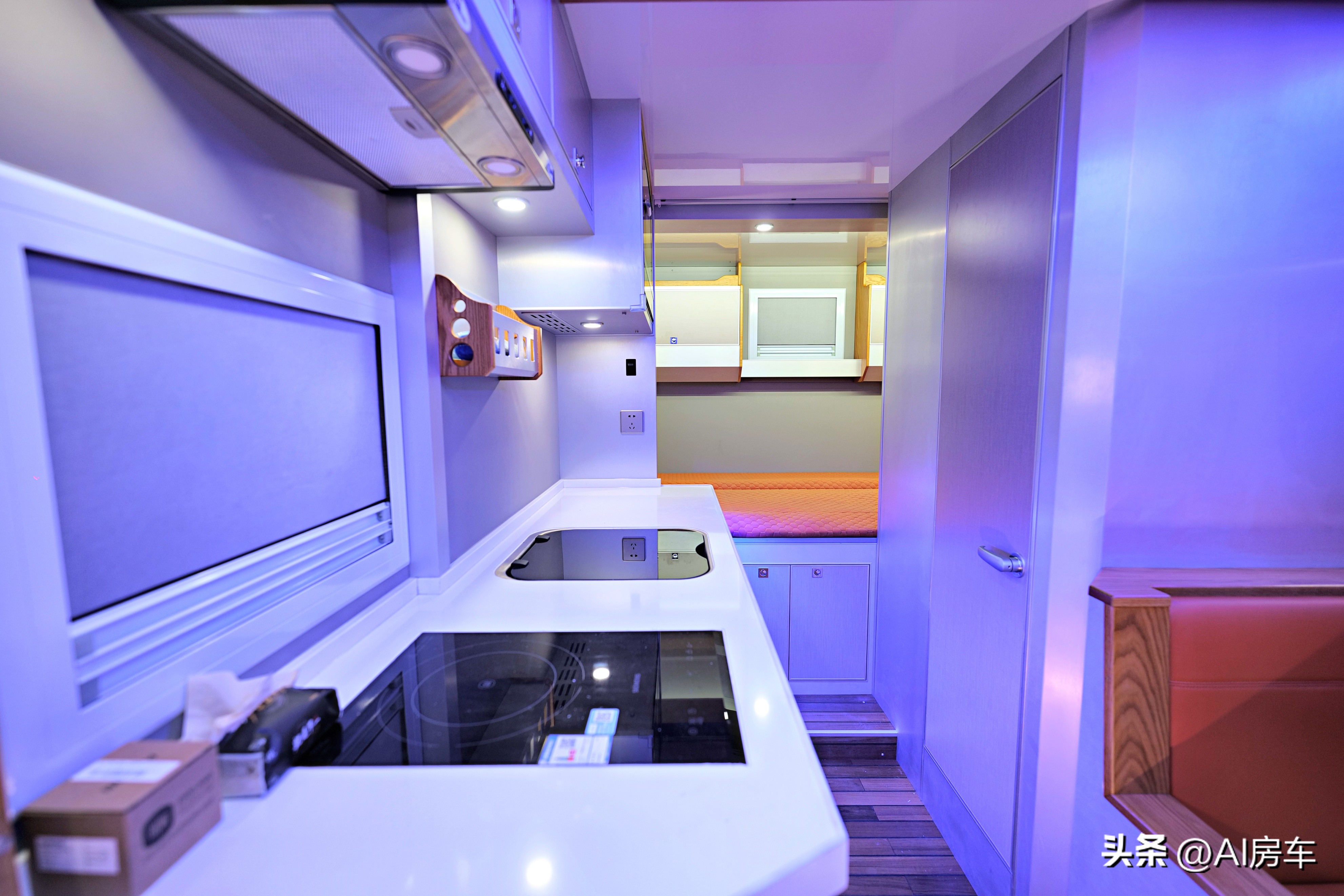 C2本能开的国产军卡型大房车！吃住，越野小意思，还能组团开聚会