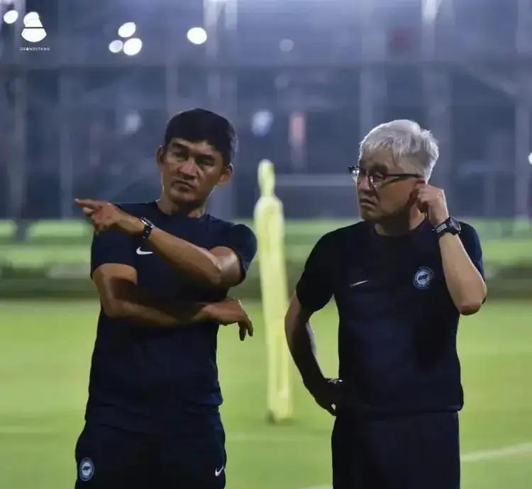 新加坡男足主帅小仓勉点评,新加坡队主帅小仓勉谈国足