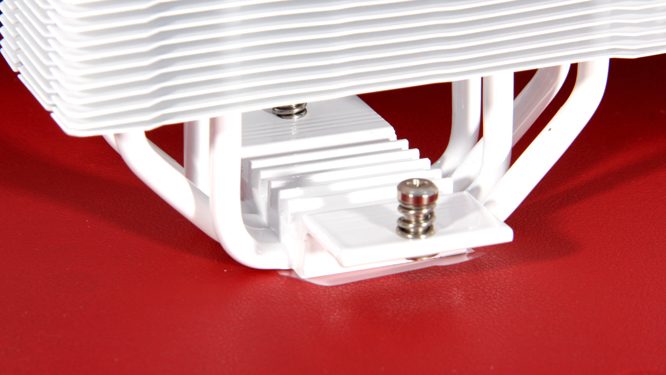 全风扇装机爱不爱？细数新机箱里的八把风扇