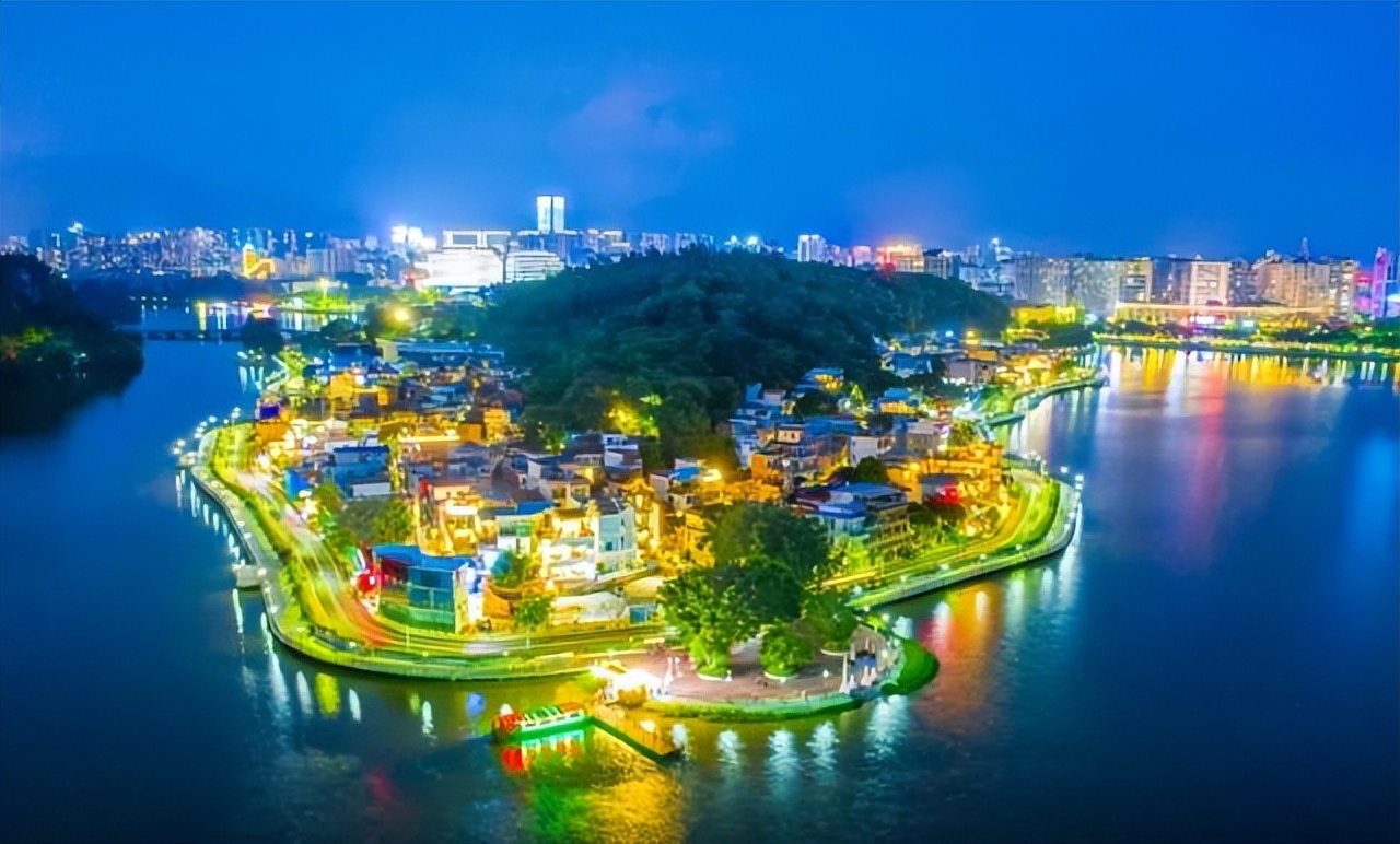 肇庆住哪里好,肇庆怀集夜生活