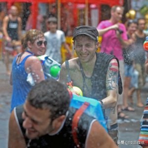 泼水节泰国,泼水节傣族歌曲dj