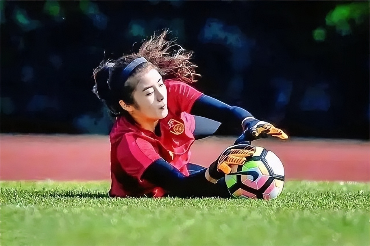 女足最美门将赵丽娜,女足守门员赵丽娜身高多少