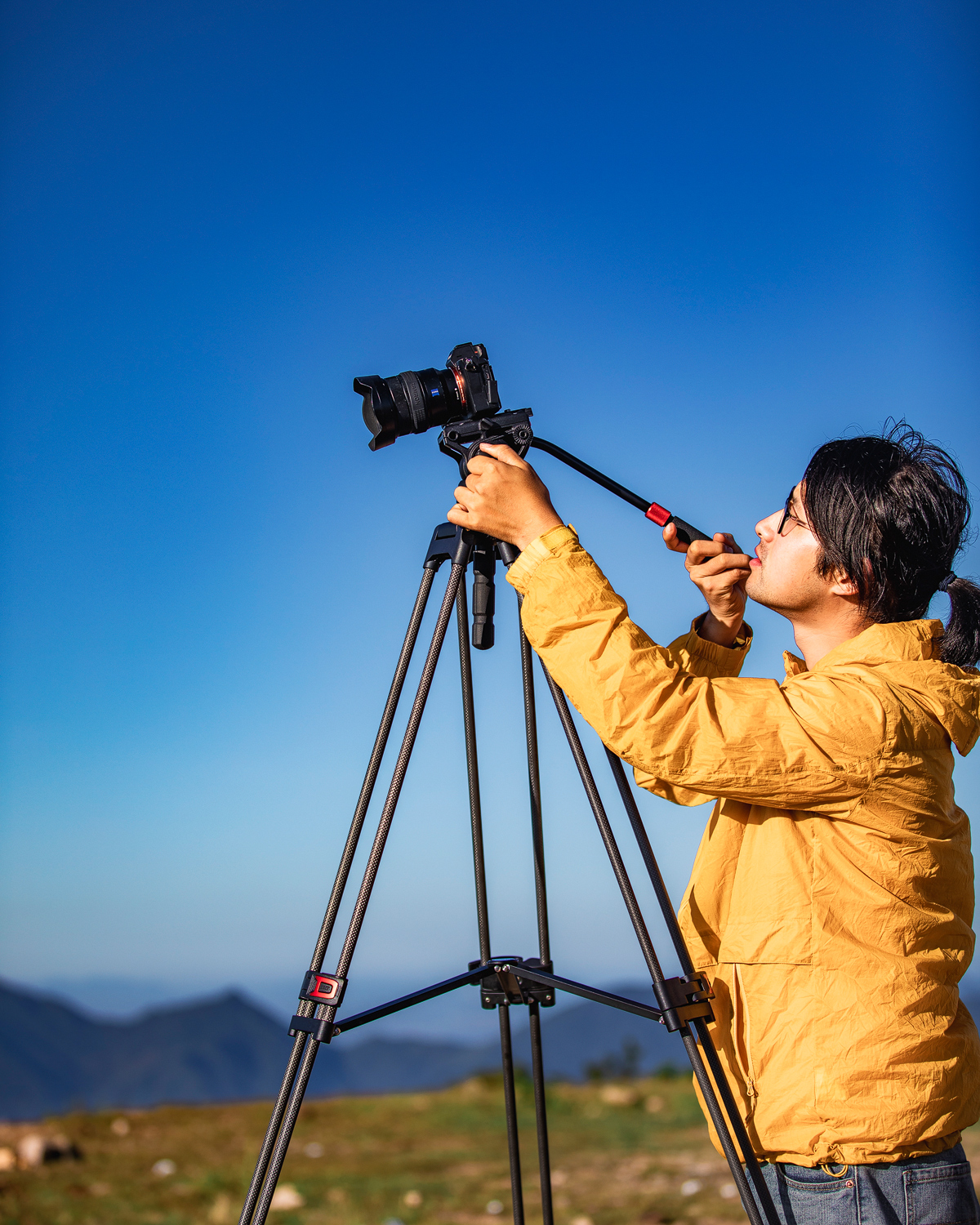 千元以内单反国产三脚架,阿维拉三脚架质量如何