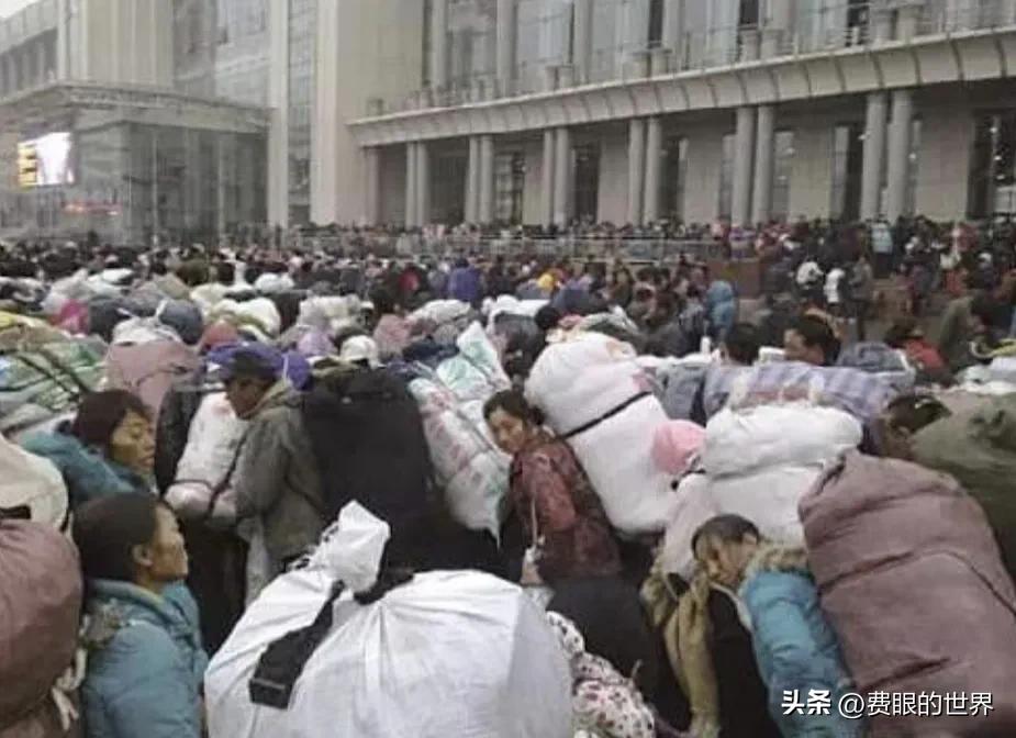 花49万农村做了场秀，我们的公职人员就是这样“亲民”的