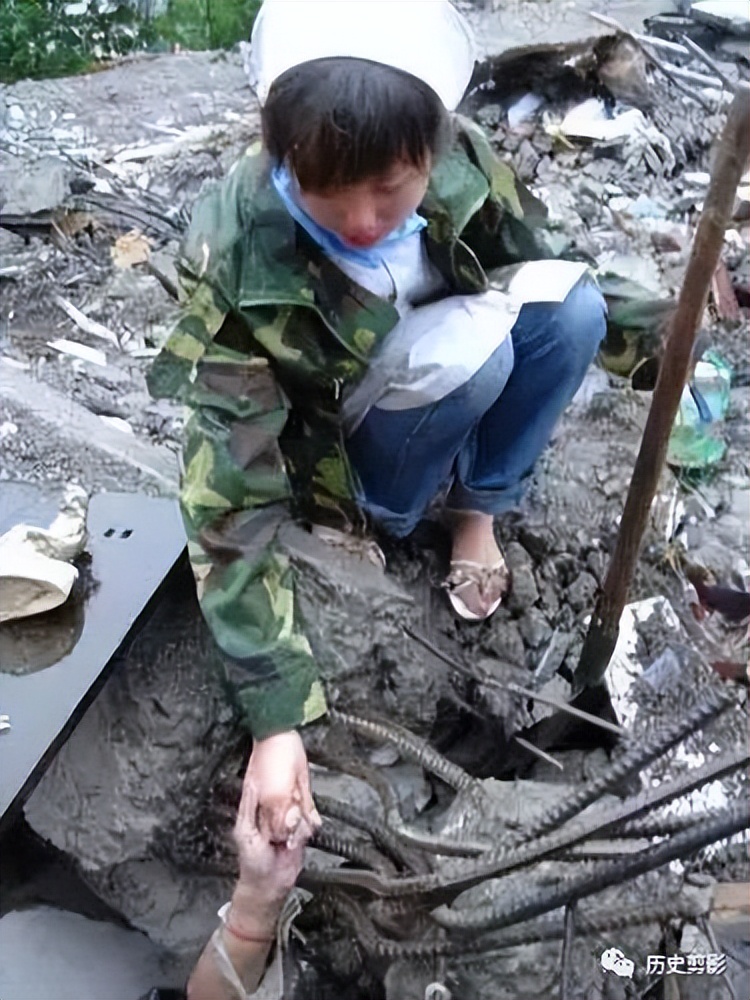 汶川地震十大催人泪下的照片,汶川地震12周年这些照片让人泪目