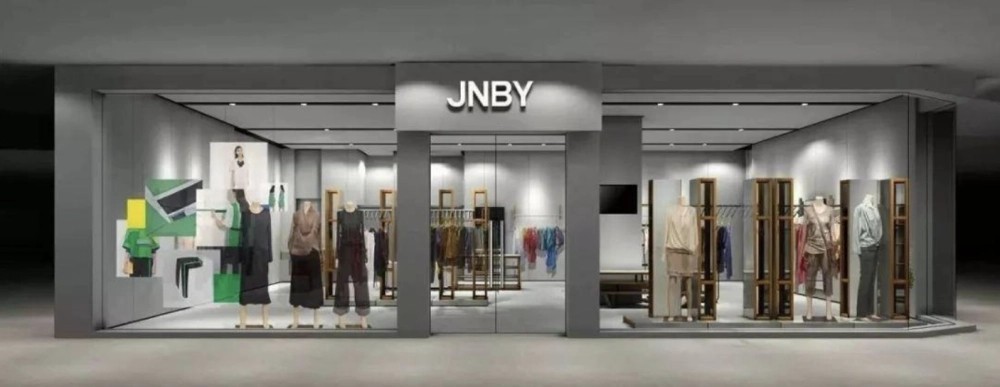 毒教材插图事件谁曝光的,江南布衣童装诡异细节