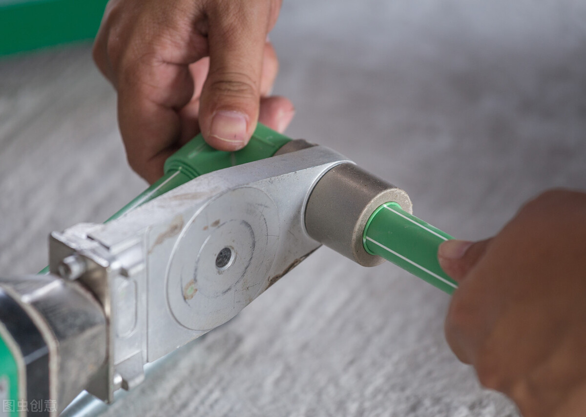 5万穷装攻略成都,5万穷装112平黑白极简