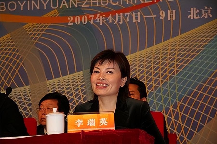 央视主播李瑞英退休后的生活,央视名嘴李瑞英现状