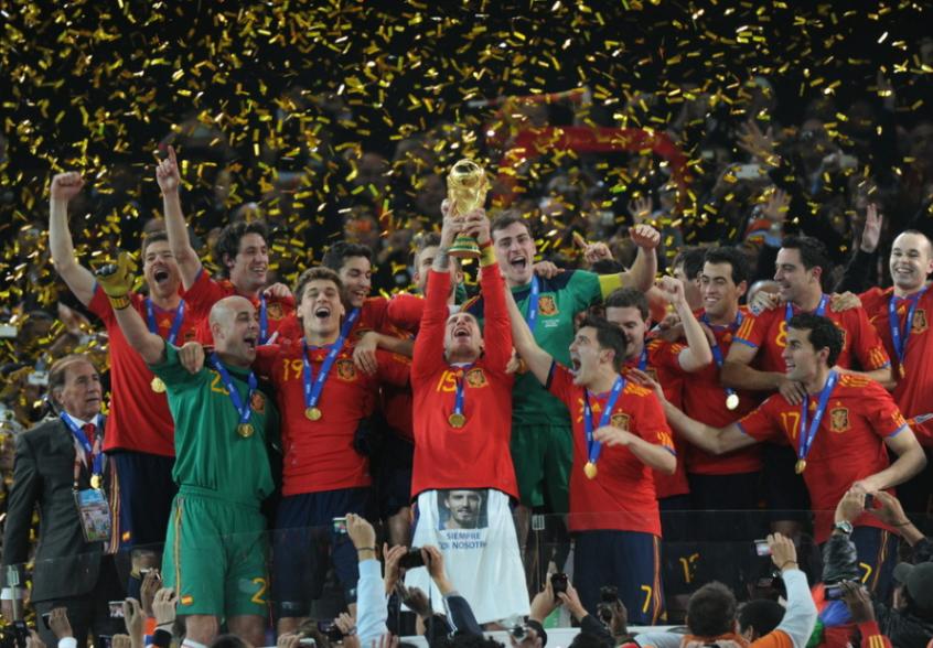 亨利舍老脸换来内讧，高卢雄鸡也曾有过滑铁卢！