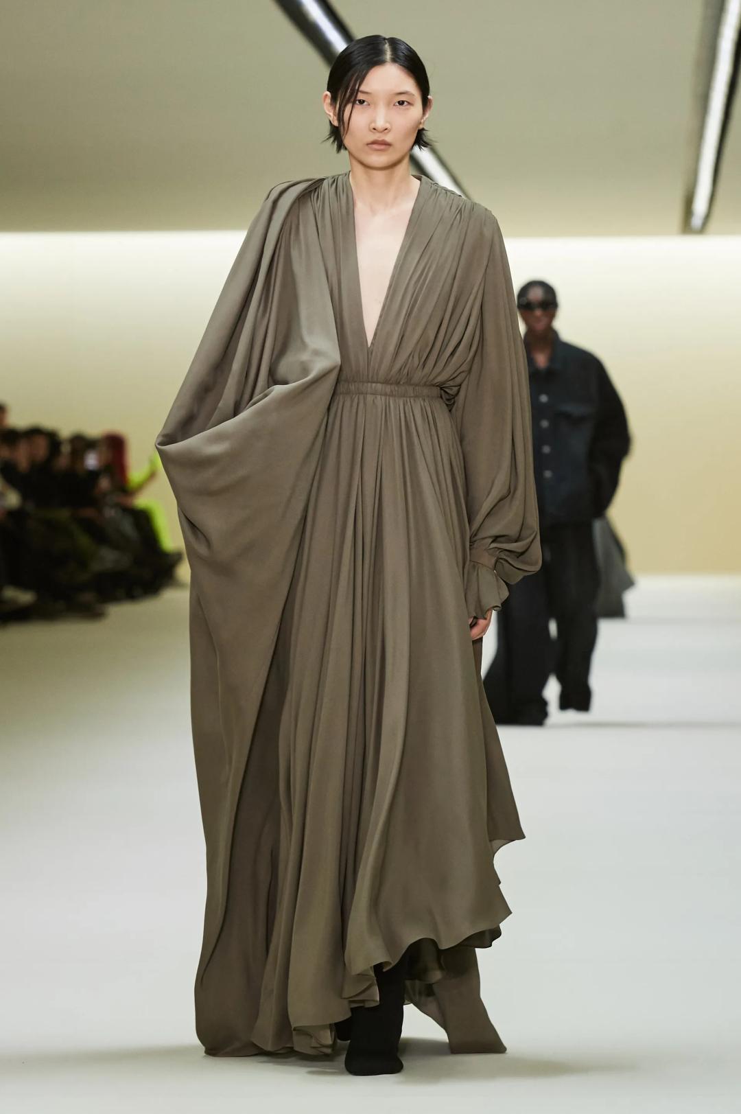 2023秋冬伦敦时装周收官,2022秋冬巴黎时装周什么时候开始