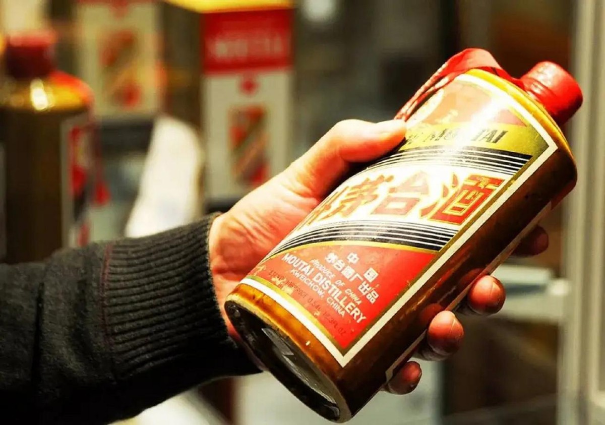 飞天茅台在国外的售价曝光,飞天茅台市场价最高破多少