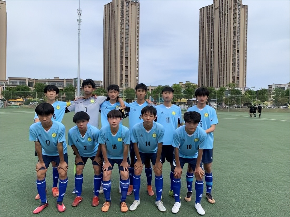 城阳二中2023喜报,城阳二中足球夺冠