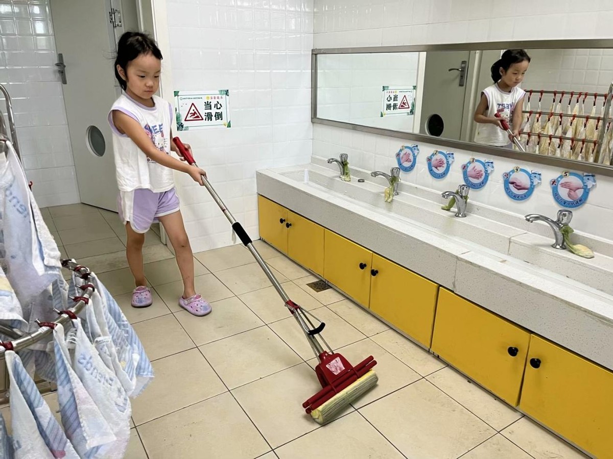 心怀皓月致敬师恩主题活动介绍,幼儿园心怀皓月致敬师恩小视频