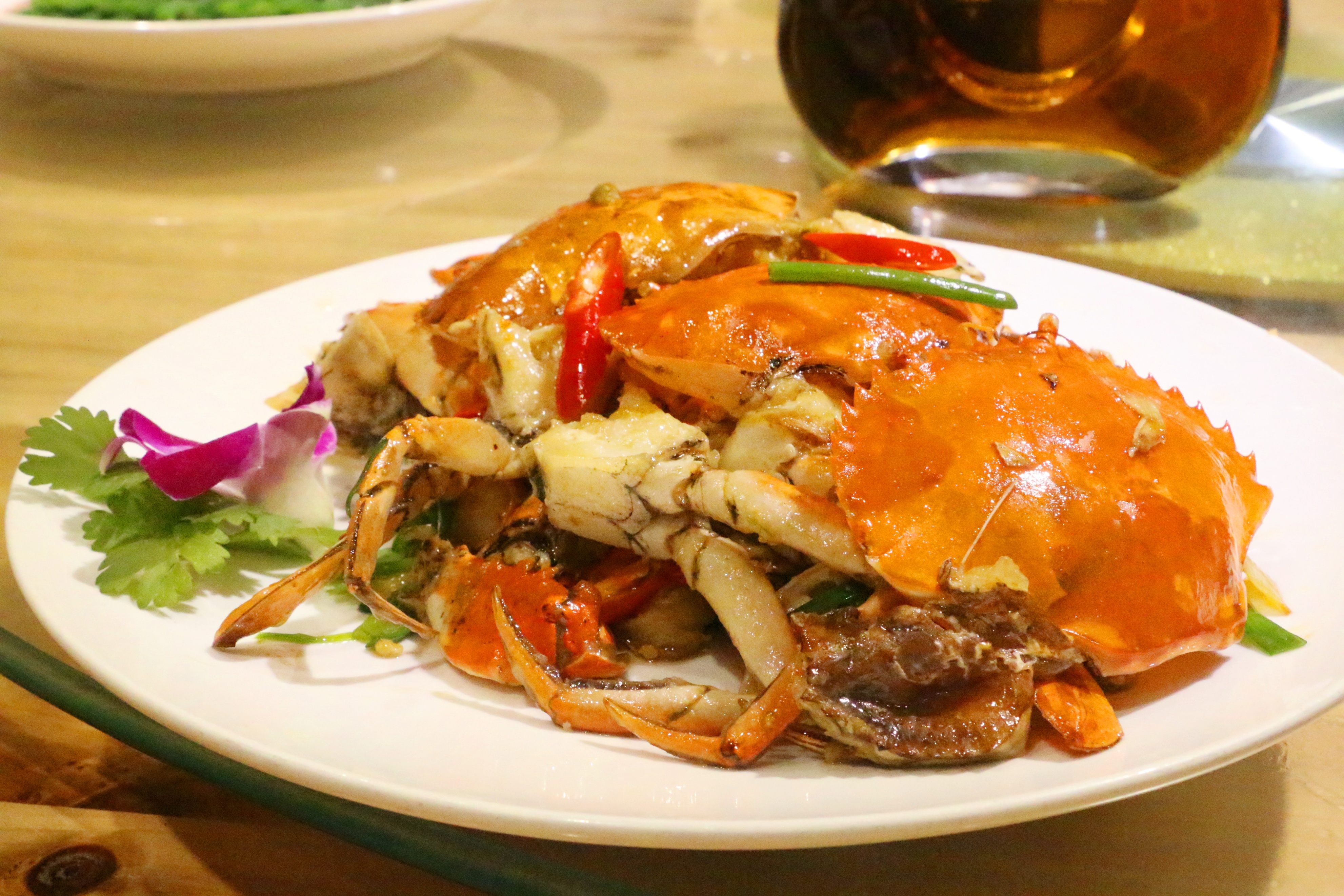 印度美女来中国旅游，第3天回国，心里纳闷：中国的钱很好赚？