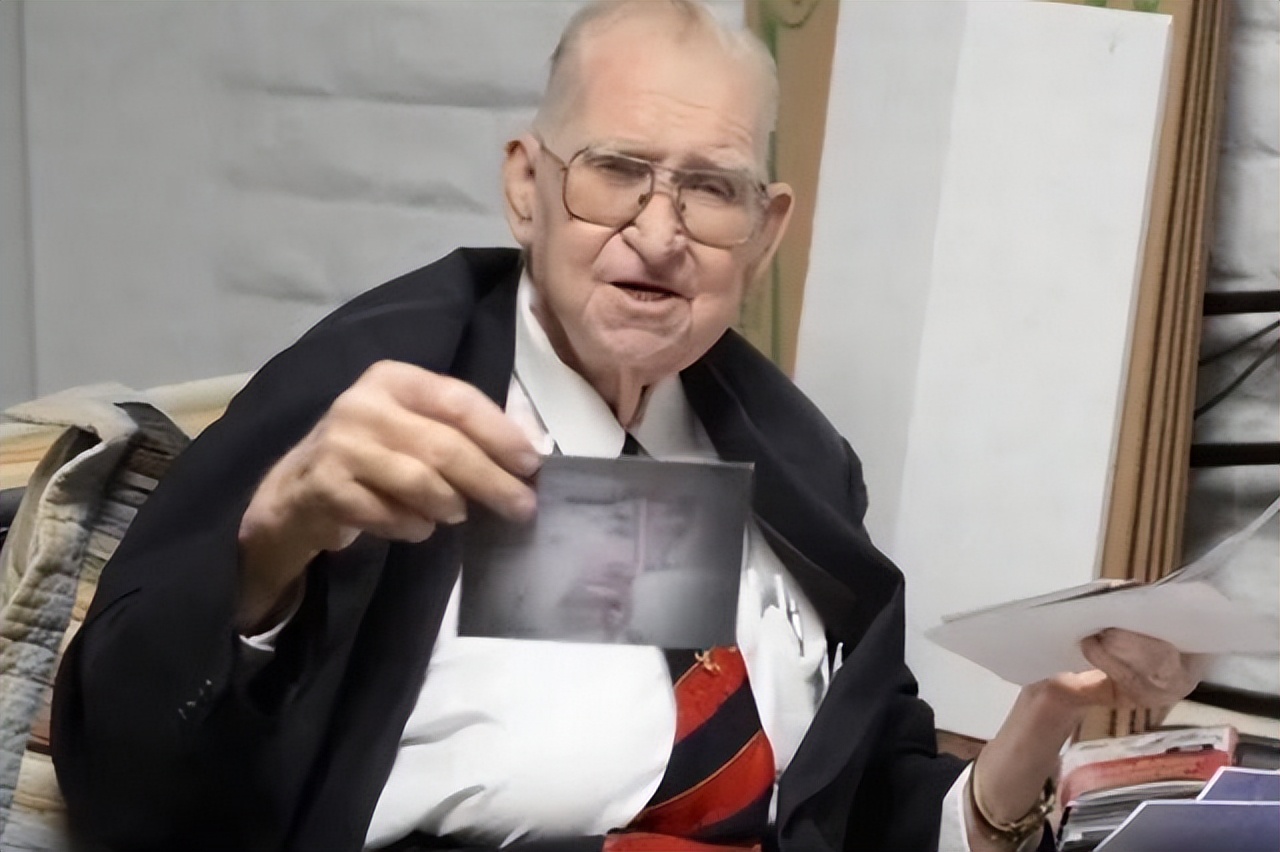 对美军火商制裁的罚款会交吗,对美军火商罚款后续制裁开始了吗