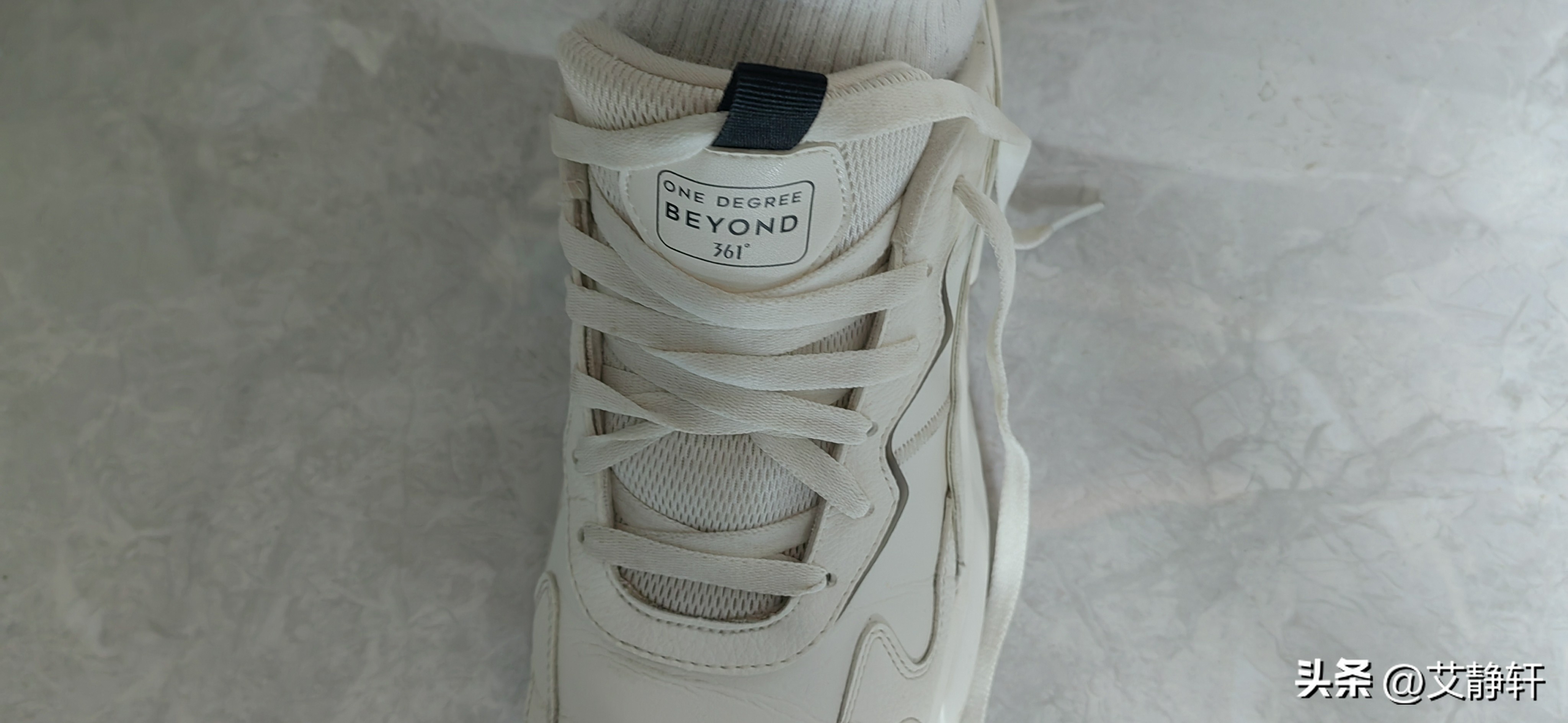 拴鞋带子简便方法,怎么拴鞋绳不会松开