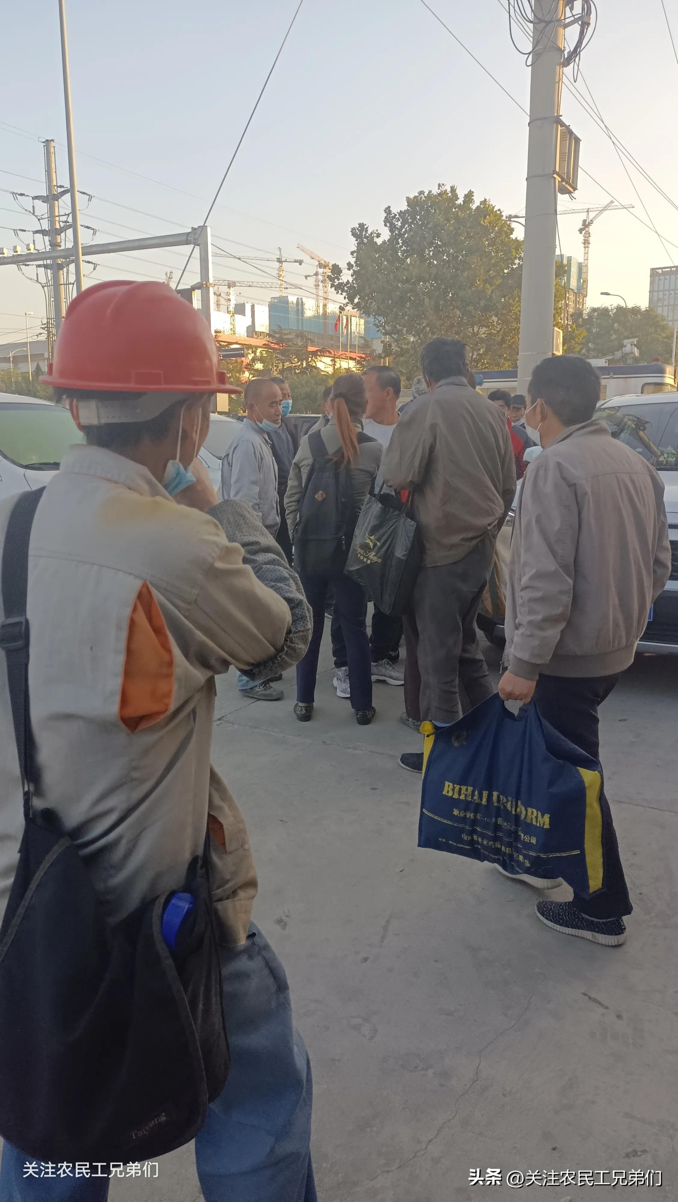 200块钱一天工钱,工资200块钱一天