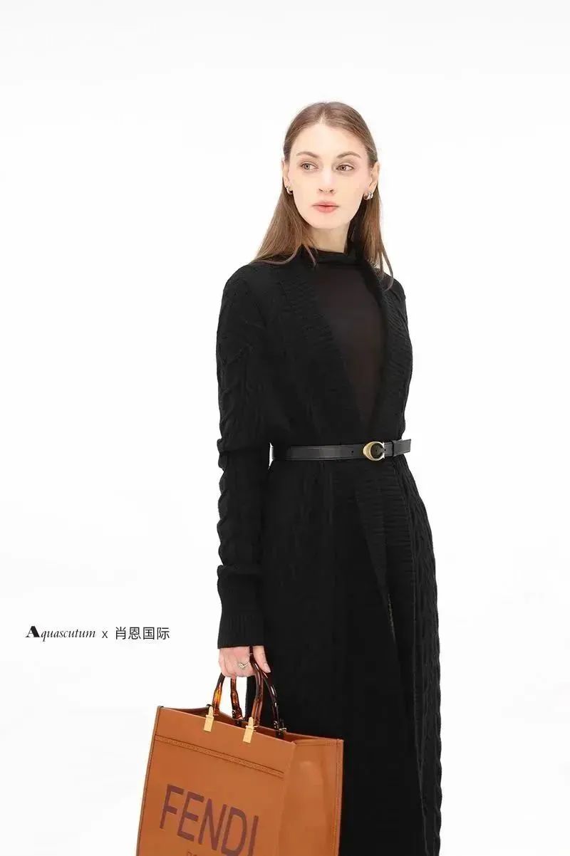 雅格狮丹穿搭,雅格狮丹t恤配什么裤子