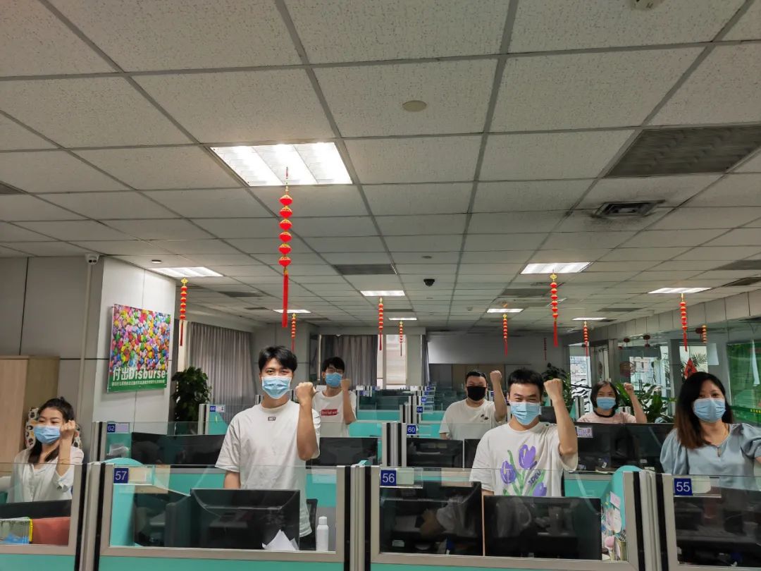 @成都封控区小伙伴们，急需邮件邮递小哥送来了