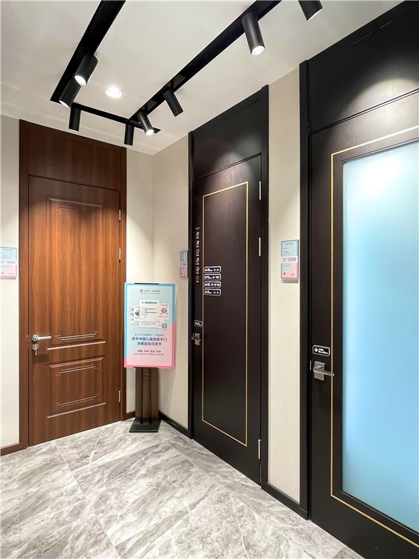 儿童木门哪种好,防潮性好的木门