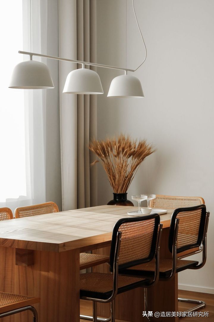 热门餐桌椅如何选购,快准狠选购餐桌椅只需要这几步