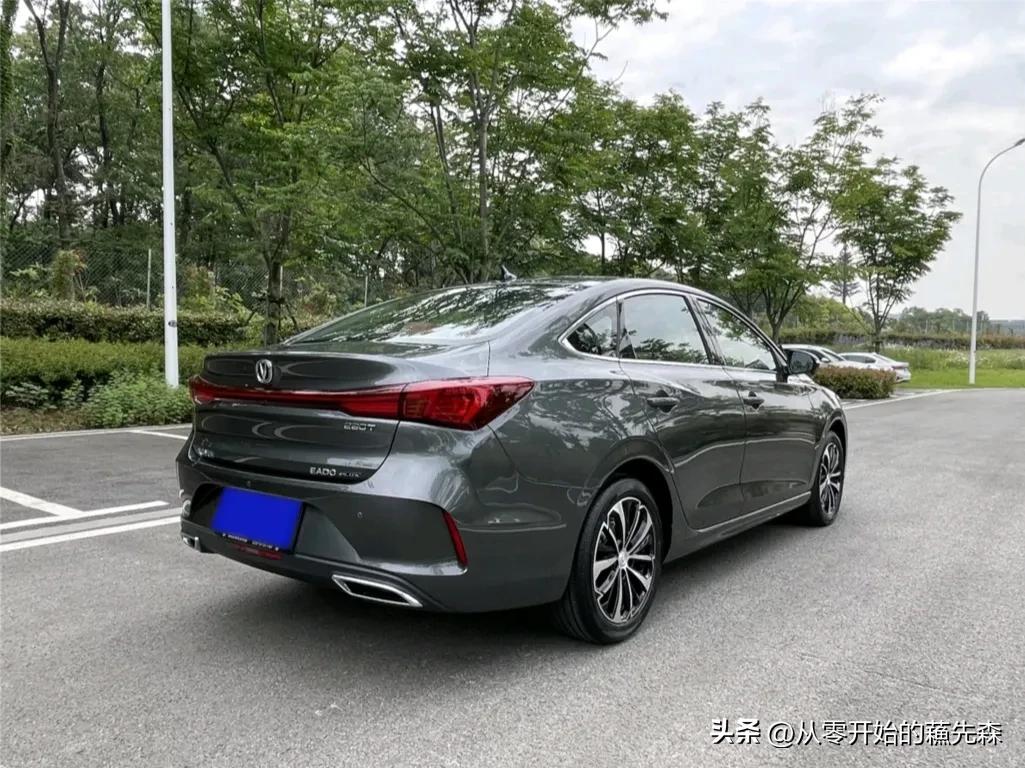 长安逸动uni-t尊贵版,长安逸动对比长安uni-t