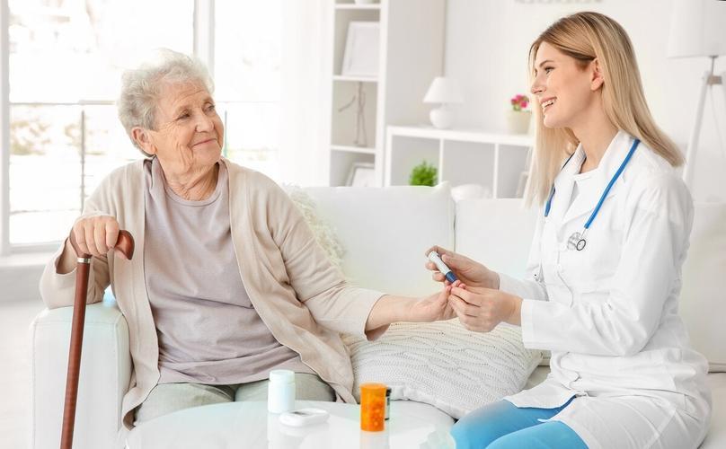 艾叶加生姜泡脚的禁忌,坚持艾草生姜泡脚的好处