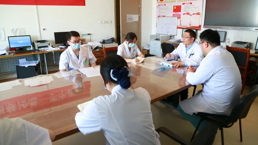 市第一人民医院血管外科,第一健康成都直播