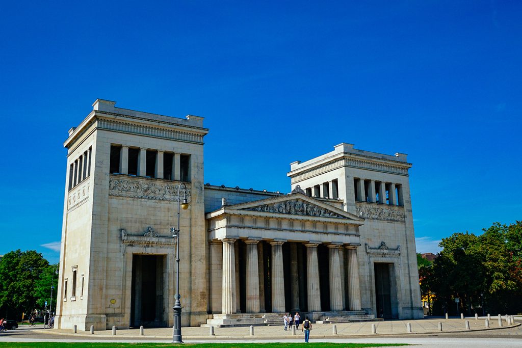 拜仁慕尼黑23-24啤酒节,慕尼黑啤酒节和青岛啤酒节对比