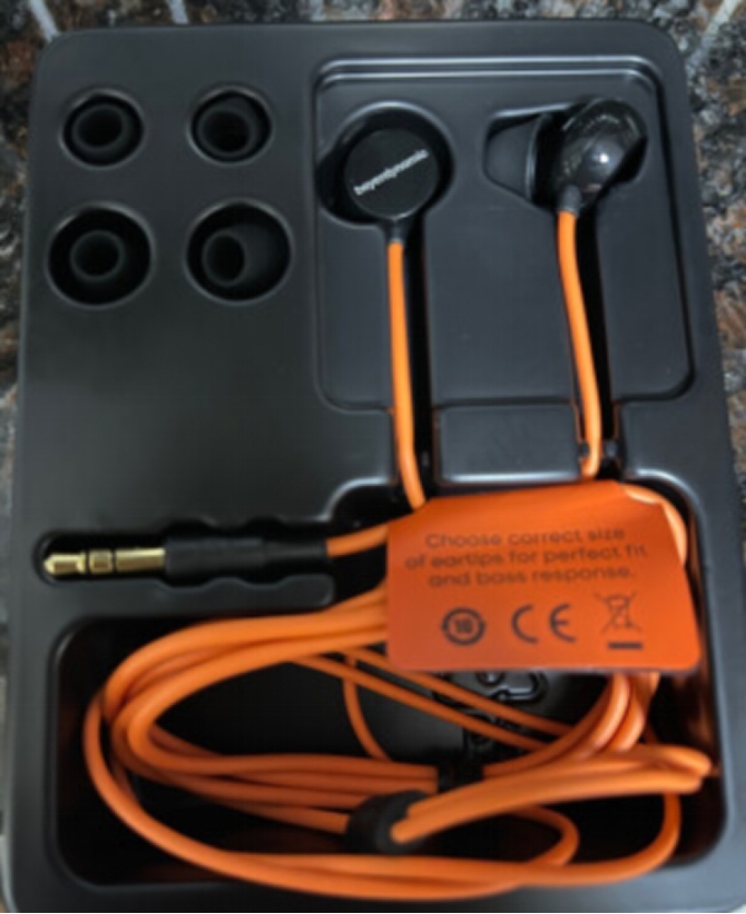 怎样选择通用无线蓝牙耳机,带线的蓝牙耳机应该怎么戴