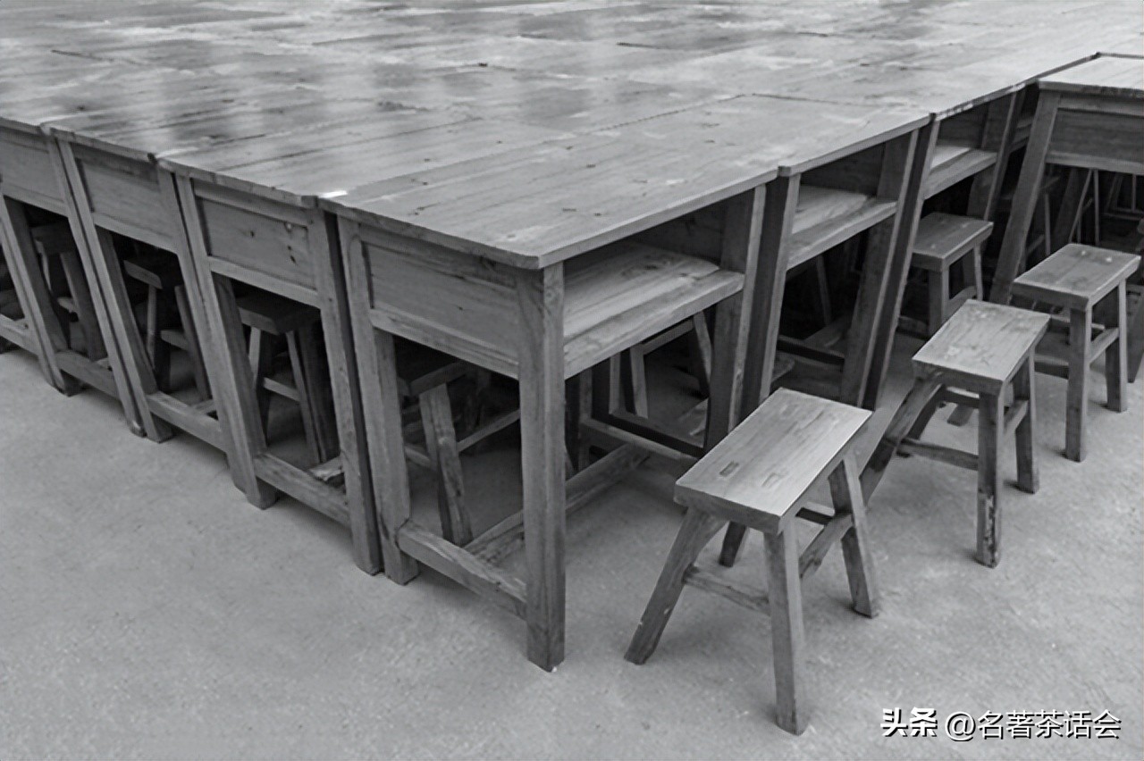 读初中的我晚上送同学回家,他母亲给我两角钱,37年了还记得