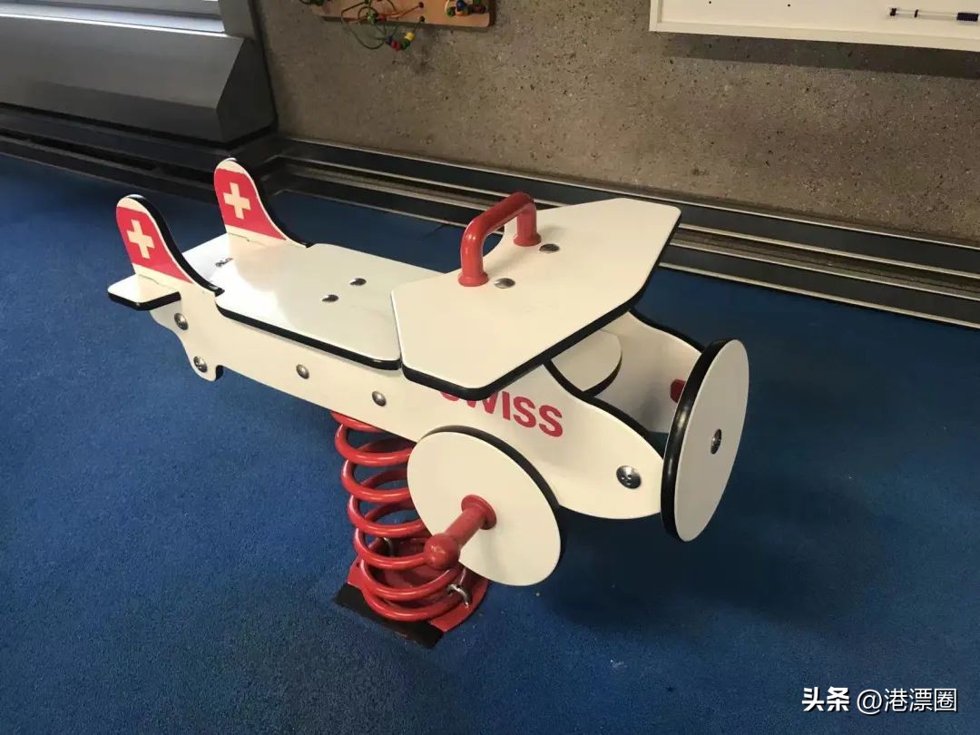 国泰航空空姐机舱,国泰航空空姐头等舱小视频