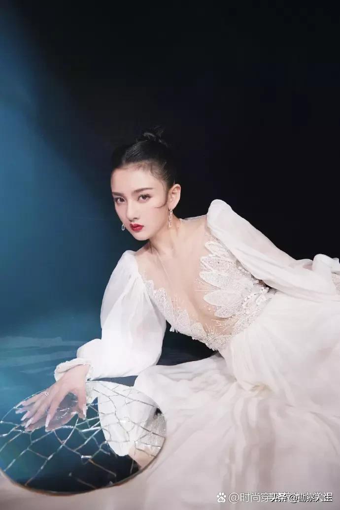 无锡文员招聘双休,无锡伟成金属公司文员工资