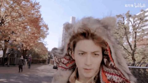 日本国宝级帅哥假面骑士,假面骑士救了人却被伤害