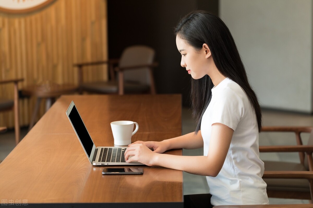 电脑支持远程桌面的服务,全面的内网远程桌面软件