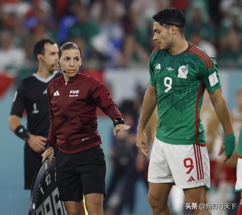 女裁判更容易减少球场冲突吗,女子球场互动裁判