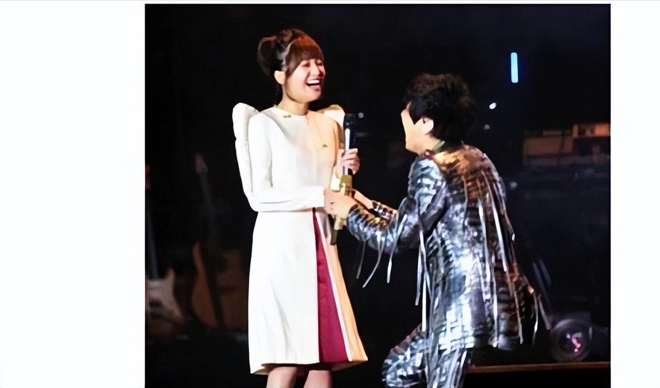 金莎：从“萌甜小妹”成“绯闻女王”，她是怎么一步步走到今天的