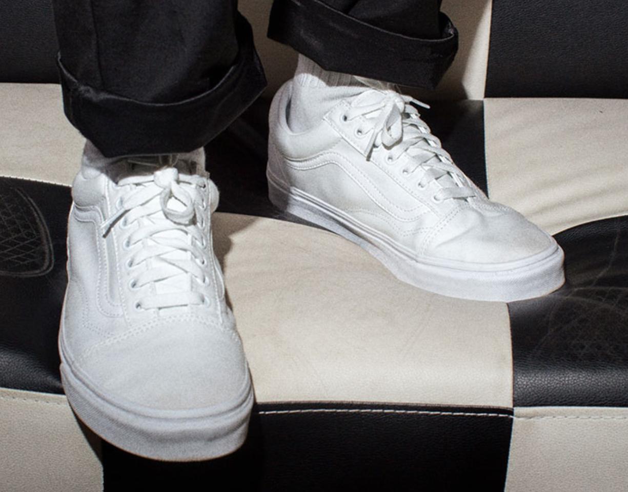 小白鞋怎么洗这两年特别流行,明星穿的鞋子怎么洗