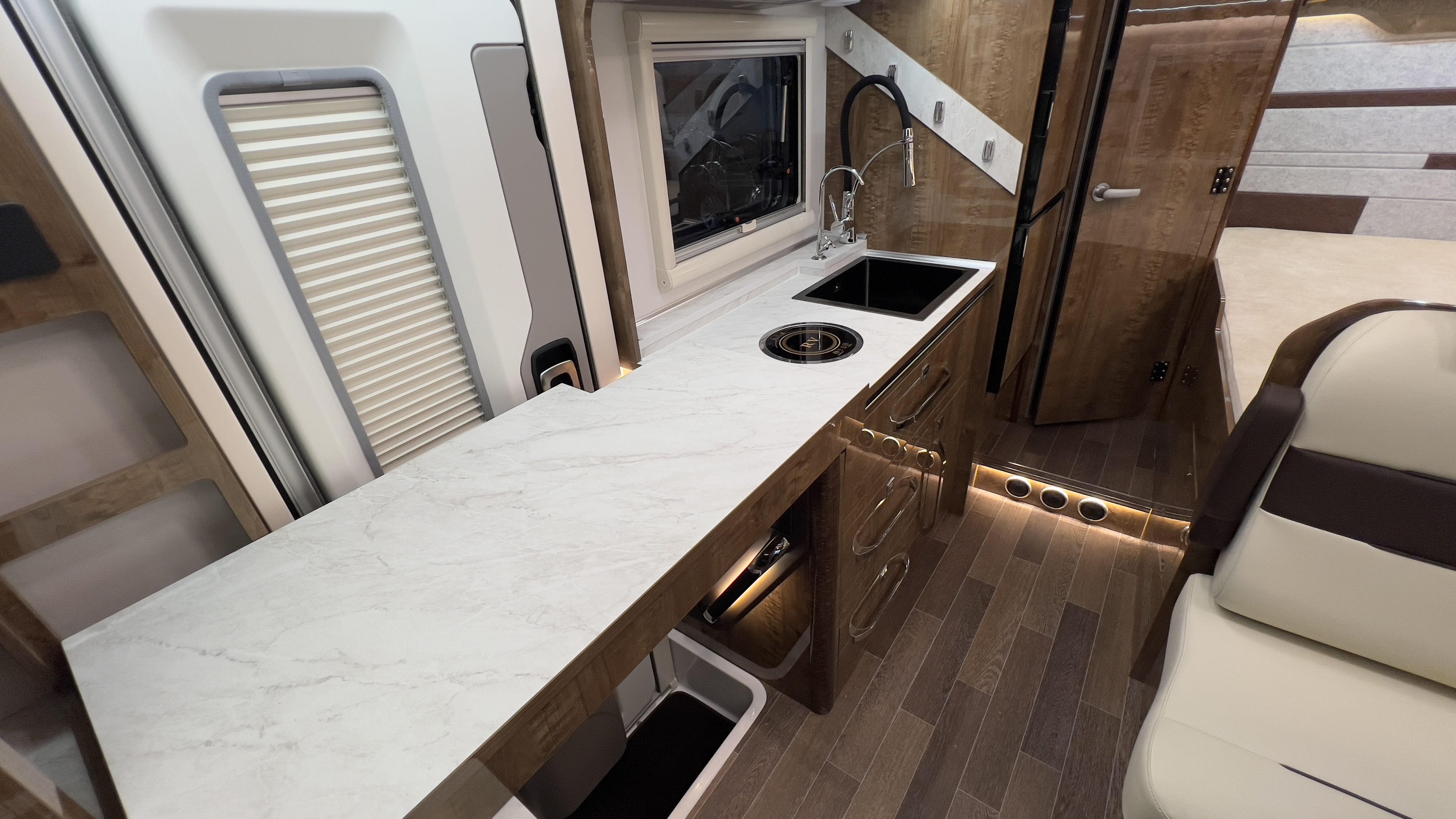 星辰歌睿途房车,歌睿途房车T型