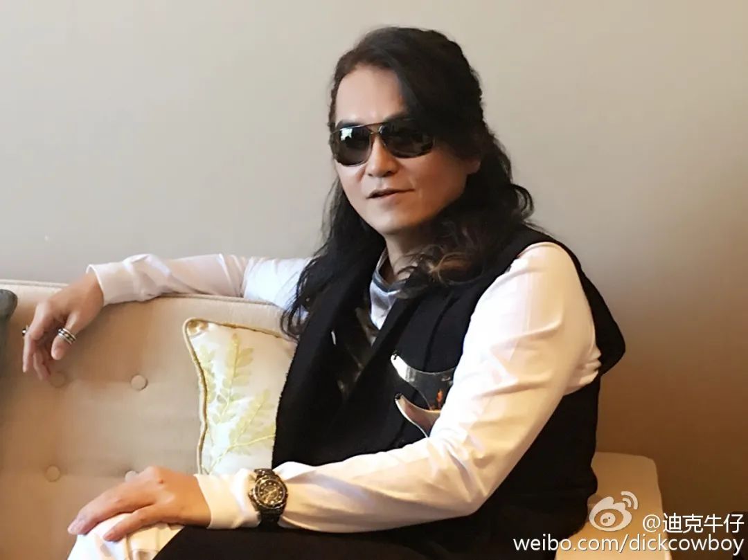 花200块钱烫的头,花二百块钱烫头